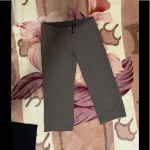 Patagonia happy hike capris